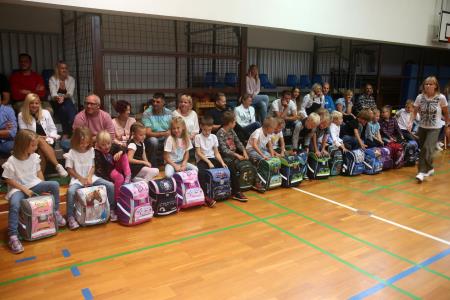 PRVOŠOLČKI GRAHOVO 01 FOTO LJUBO VUKELIČ